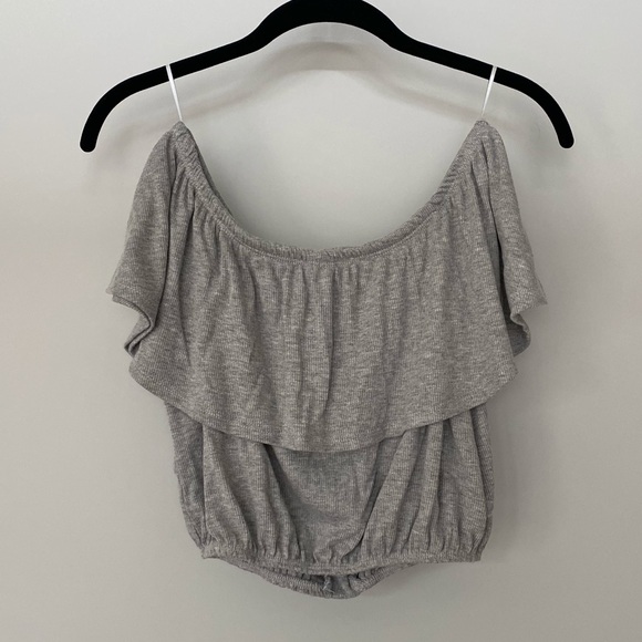 Gray Crop-Top with Buttons, Ruffle Top, & Elastic - Picture 3 of 7
